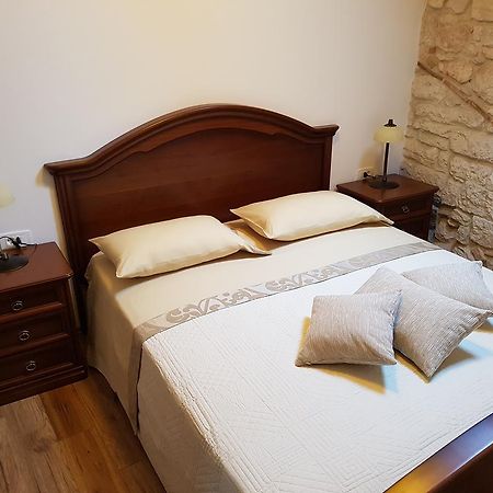 Antique Apartment Arsenale Rovinj Zewnętrze zdjęcie