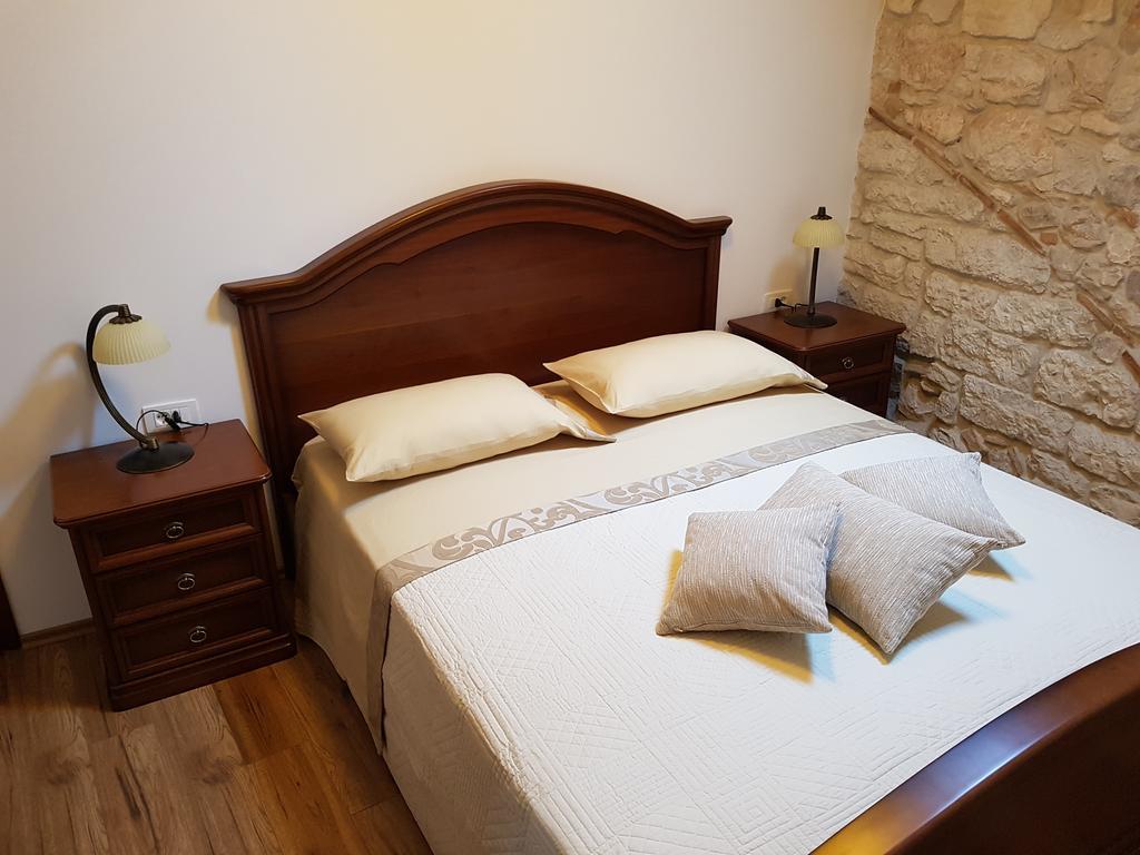 Antique Apartment Arsenale Rovinj Zewnętrze zdjęcie