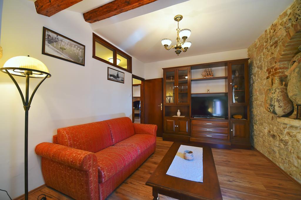 Antique Apartment Arsenale Rovinj Zewnętrze zdjęcie