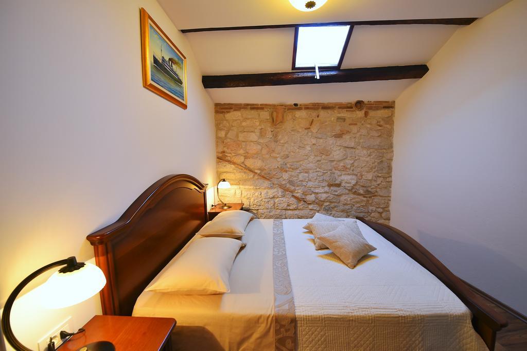 Antique Apartment Arsenale Rovinj Zewnętrze zdjęcie